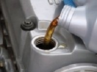 Как убрать лишнее масло из двигателя