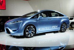Toyota FCV - водородный седан