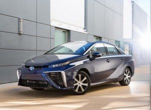 Toyota Mirai на водородных топливных элементах